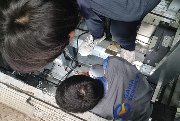 Dịch vụ cứu hộ thang máy với Kỹ thuật viên